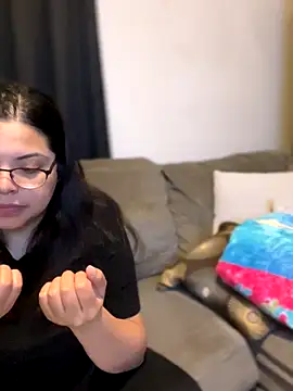 drizzypeach602 online show from 10/19/25, 06:03