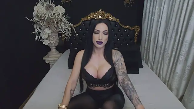 Snapshot of MichaelaDark chatting on 03/19/26, 04:38 MichaelaDark online show from 03/19/26, 04:38