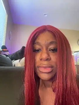 Snapshot of Tikalalin chatting on 10/31/25, 03:57 Tikalalin online show from 10/31/25, 03:57