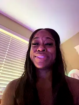 Snapshot of Tikalalin chatting on 11/13/25, 03:55 Tikalalin online show from 11/13/25, 03:55