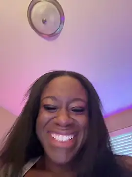 Snapshot of Tikalalin chatting on 06/15/26, 01:02 Tikalalin online show from 06/15/26, 01:02