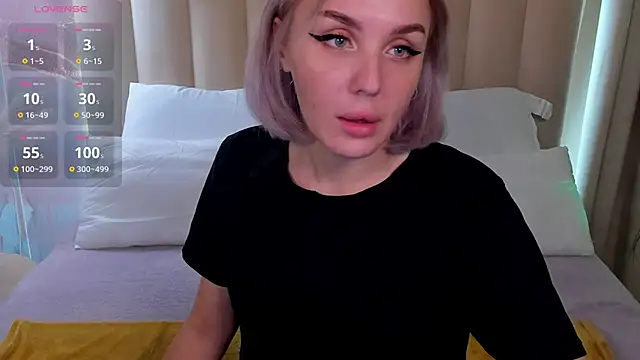 Snapshot of LianaFord chatting on 09/30/25, 07:19 LianaFord online show from 09/30/25, 07:19