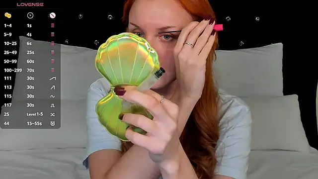 Snapshot of LianaFord chatting on 11/08/25, 08:29 LianaFord online show from 11/08/25, 08:29