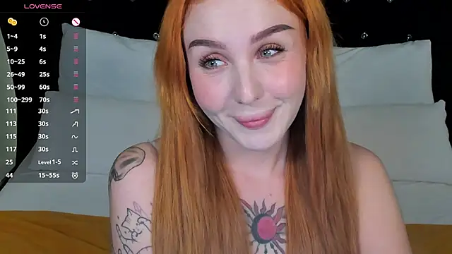 Snapshot of LianaFord chatting on 11/09/25, 07:56 LianaFord online show from 11/09/25, 07:56