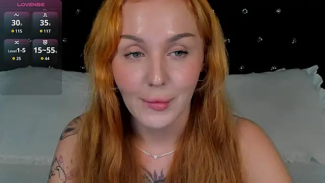 Snapshot of LianaFord chatting on 11/16/25, 08:14 LianaFord online show from 11/16/25, 08:14