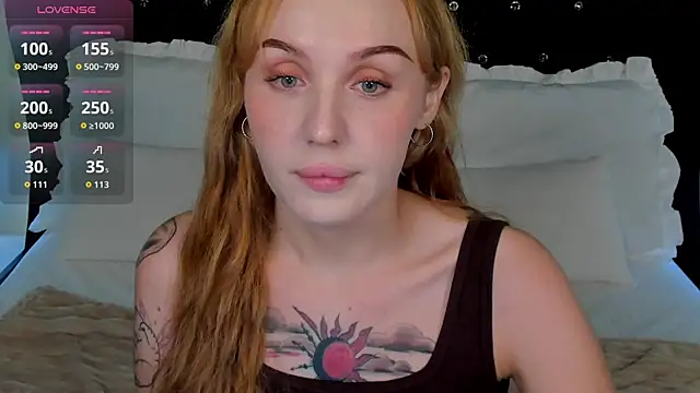 Snapshot of LianaFord chatting on 11/21/25, 11:47 LianaFord online show from 11/21/25, 11:47