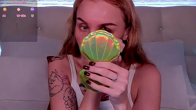 Snapshot of LianaFord chatting on 11/26/25, 11:06 LianaFord online show from 11/26/25, 11:06