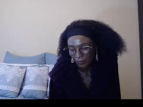 yummycherryxx online show from 10/22/25, 07:30