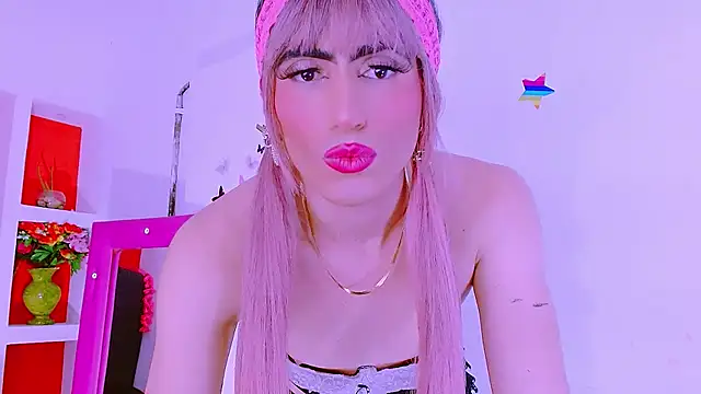priscilahotker online show from 02/12/25, 09:20
