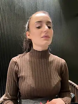 Zeyna1 online show from 01/04/25, 12:16