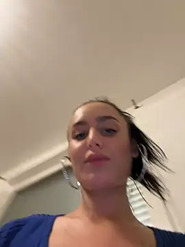 Zeyna1 online show from 01/15/25, 08:16