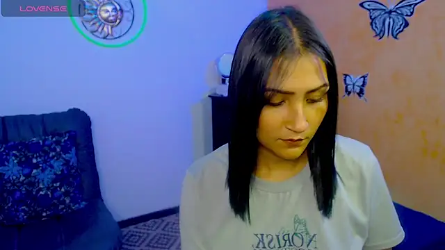 leah-666 online show from 12/24/24, 02:12