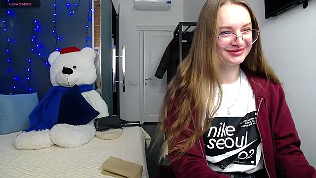 KateJonson online show from 12/13/24, 08:20