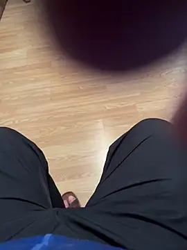 Snapshot of suedel65 chatting on 11/02/25, 06:05 suedel65 online show from 11/02/25, 06:05