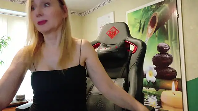 HotLana69 online show from 06/10/26, 03:33