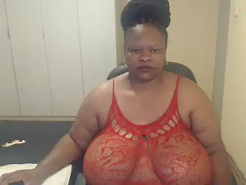 sweetnoziexx online show from 02/25/25, 10:37