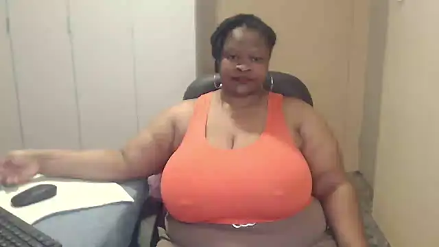 sweetnoziexx online show from 09/17/25, 05:31