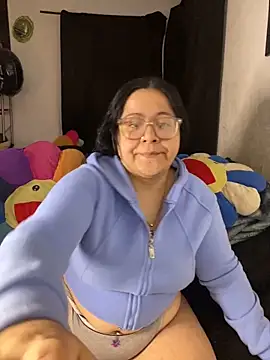 Snapshot of MsConejitaa chatting on 11/17/25, 12:55 MsConejitaa online show from 11/17/25, 12:55