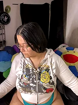 Snapshot of MsConejitaa chatting on 11/22/25, 01:10 MsConejitaa online show from 11/22/25, 01:10