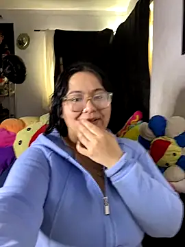 Snapshot of MsConejitaa chatting on 11/26/25, 04:30 MsConejitaa online show from 11/26/25, 04:30