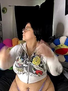 Snapshot of MsConejitaa chatting on 11/29/25, 08:45 MsConejitaa online show from 11/29/25, 08:45