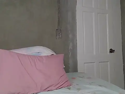 urwife tobe online show from 05/26/26, 04:58