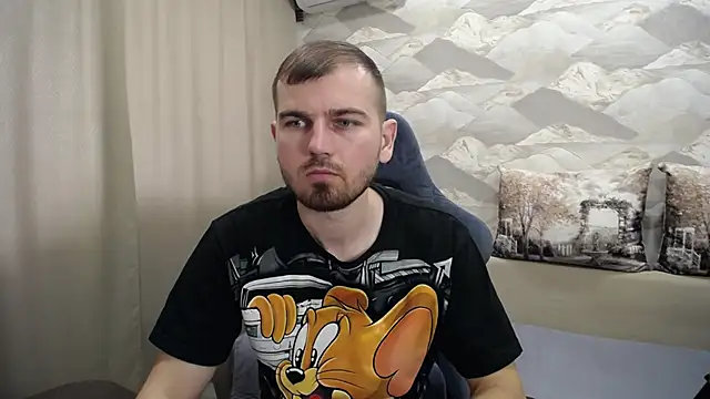 Snapshot of SerzhKorol1 chatting on 09/18/25, 09:11 SerzhKorol1 online show from 09/18/25, 09:11