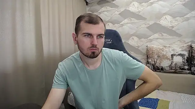 Snapshot of SerzhKorol1 chatting on 10/03/25, 08:22 SerzhKorol1 online show from 10/03/25, 08:22