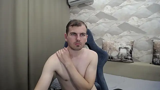 Snapshot of SerzhKorol1 chatting on 10/28/25, 06:10 SerzhKorol1 online show from 10/28/25, 06:10