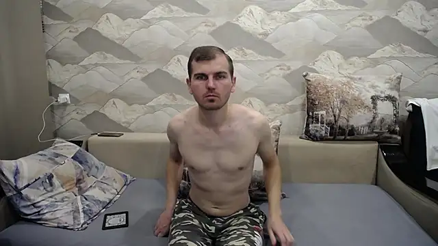 Snapshot of SerzhKorol1 chatting on 11/05/25, 09:42 SerzhKorol1 online show from 11/05/25, 09:42