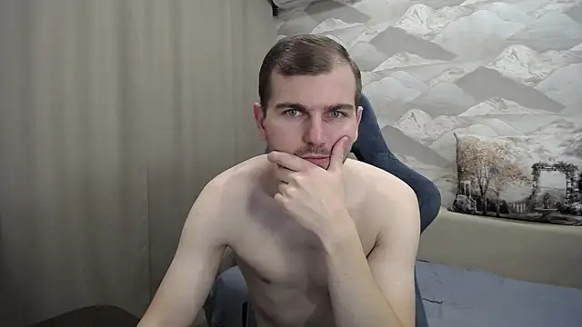 Snapshot of SerzhKorol1 chatting on 11/08/25, 05:29 SerzhKorol1 online show from 11/08/25, 05:29