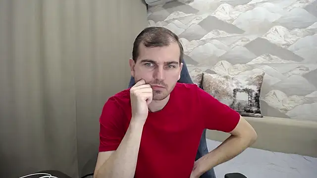 Snapshot of SerzhKorol1 chatting on 11/21/25, 05:39 SerzhKorol1 online show from 11/21/25, 05:39