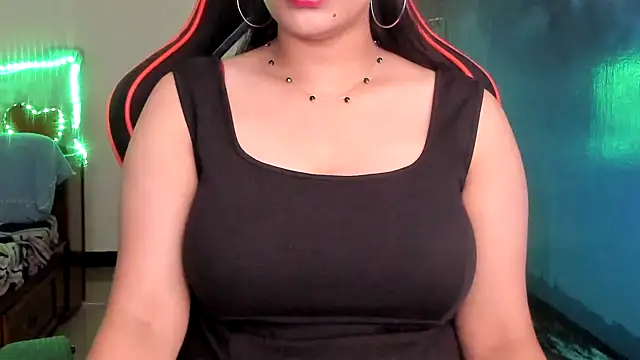 Snapshot of South_indian_tickly chatting on 02/13/26, 11:45 South indian tickly online show from 02/13/26, 11:45