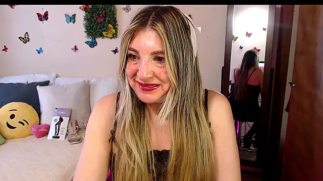 Jolie-Mature online show from 06/23/26, 10:19