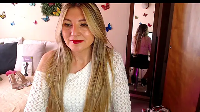 Jolie-Mature online show from 06/25/26, 09:30