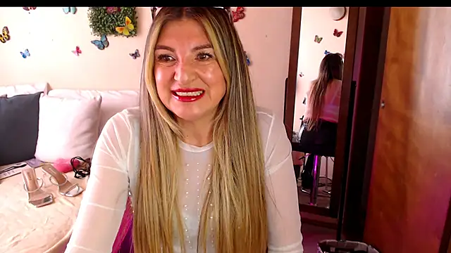 Jolie-Mature online show from 07/17/26, 09:41