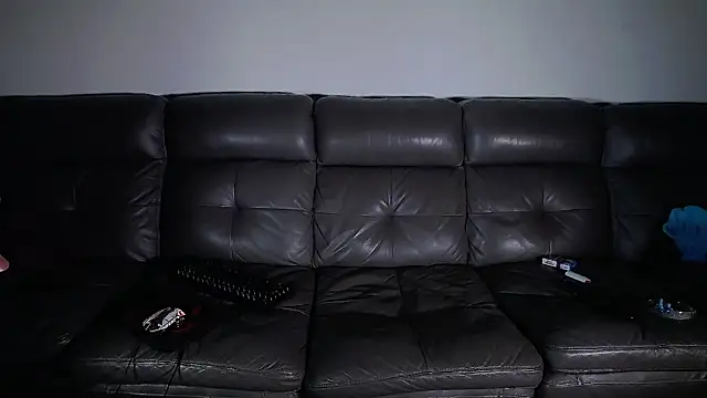 Snapshot of CrazyDom1 chatting on 03/02/26, 04:58 CrazyDom1 online show from 03/02/26, 04:58