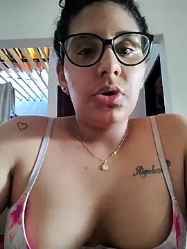 DanielleEvans  online show from 01/22/25, 09:21