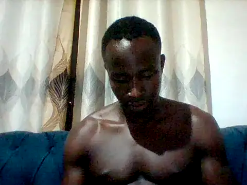 Snapshot of mclntz_bbc chatting on 02/13/26, 02:02 mclntz bbc online show from 02/13/26, 02:02