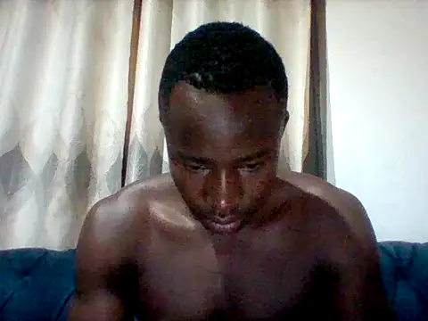 Snapshot of mclntz_bbc chatting on 02/15/26, 12:07 mclntz bbc online show from 02/15/26, 12:07