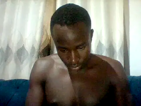 Snapshot of mclntz_bbc chatting on 04/08/26, 11:37 mclntz bbc online show from 04/08/26, 11:37