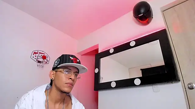 Samuel Suarez online show from 06/14/26, 02:24