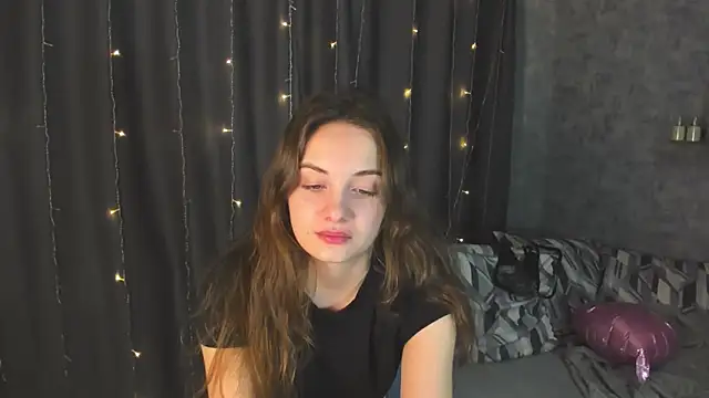 KristinaLoison online show from 02/20/25, 08:25
