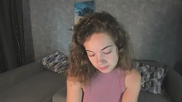 Snapshot of KristinaLoison chatting on 10/07/25, 04:53 KristinaLoison online show from 10/07/25, 04:53