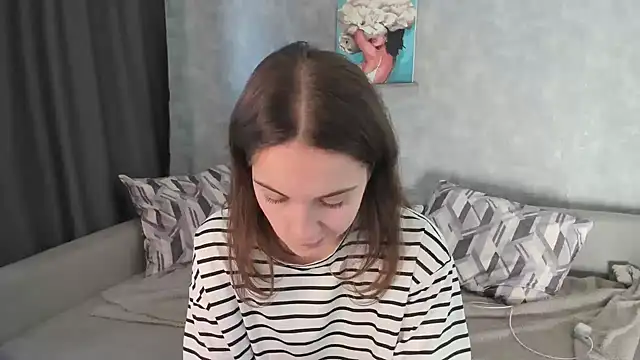 Snapshot of KristinaLoison chatting on 02/17/26, 12:12 KristinaLoison online show from 02/17/26, 12:12