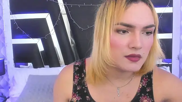 Snapshot of katya_kozlov chatting on 09/21/25, 06:37 katya kozlov online show from 09/21/25, 06:37