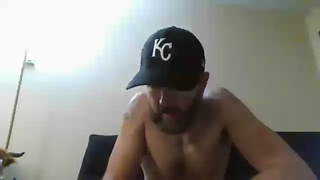 Snapshot of KBizzle84 chatting on 09/16/25, 01:28 KBizzle84 online show from 09/16/25, 01:28