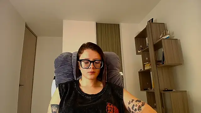 Arya starrk online show from 11/02/25, 02:08