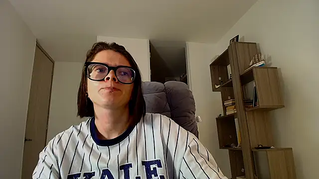 Arya starrk online show from 11/10/25, 02:16