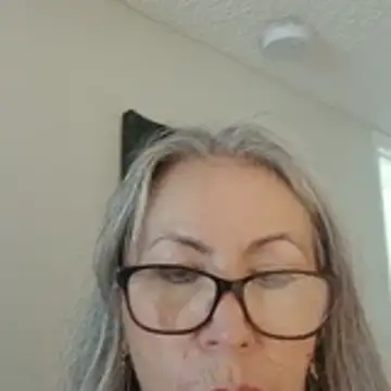 EvaRobinson online show from 05/22/26, 04:12